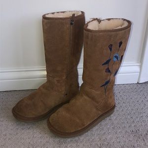 Ugg girls boots size 13